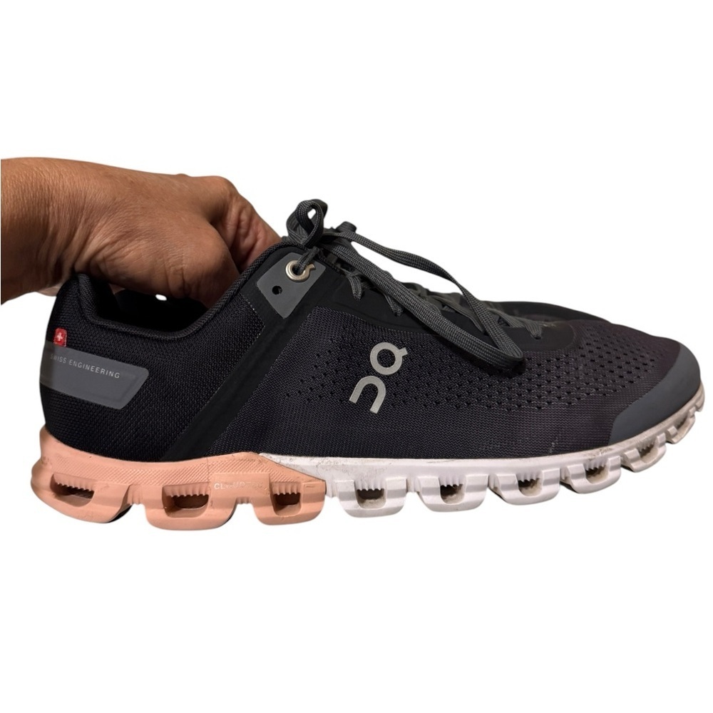 On Running On Cloudflow
Women's Running Training Shoes
Size 10.5 M, Rock Rose - Picture 6 of 12